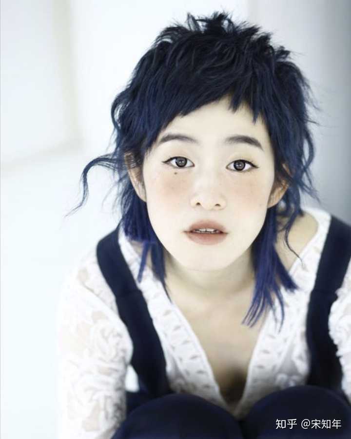 鲻鱼头发型女生有留的吗?
