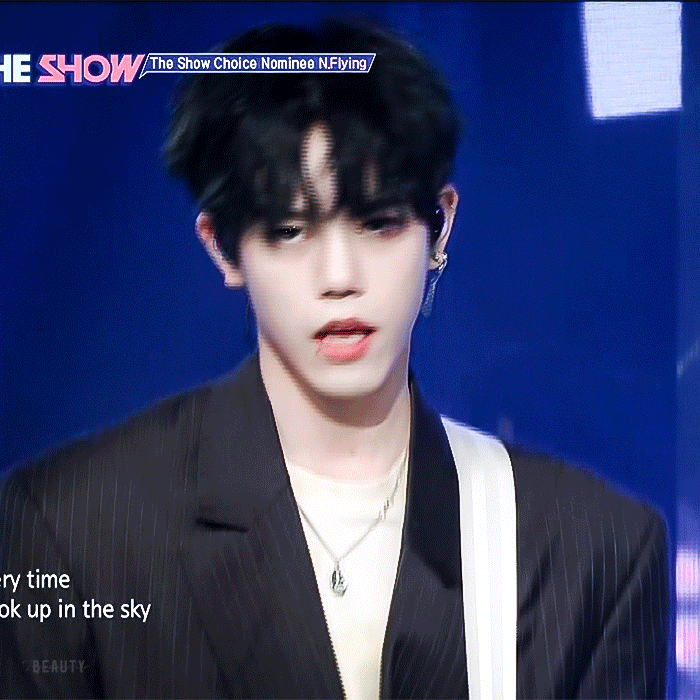 大家有没有入坑自家爱豆的绝美动图?