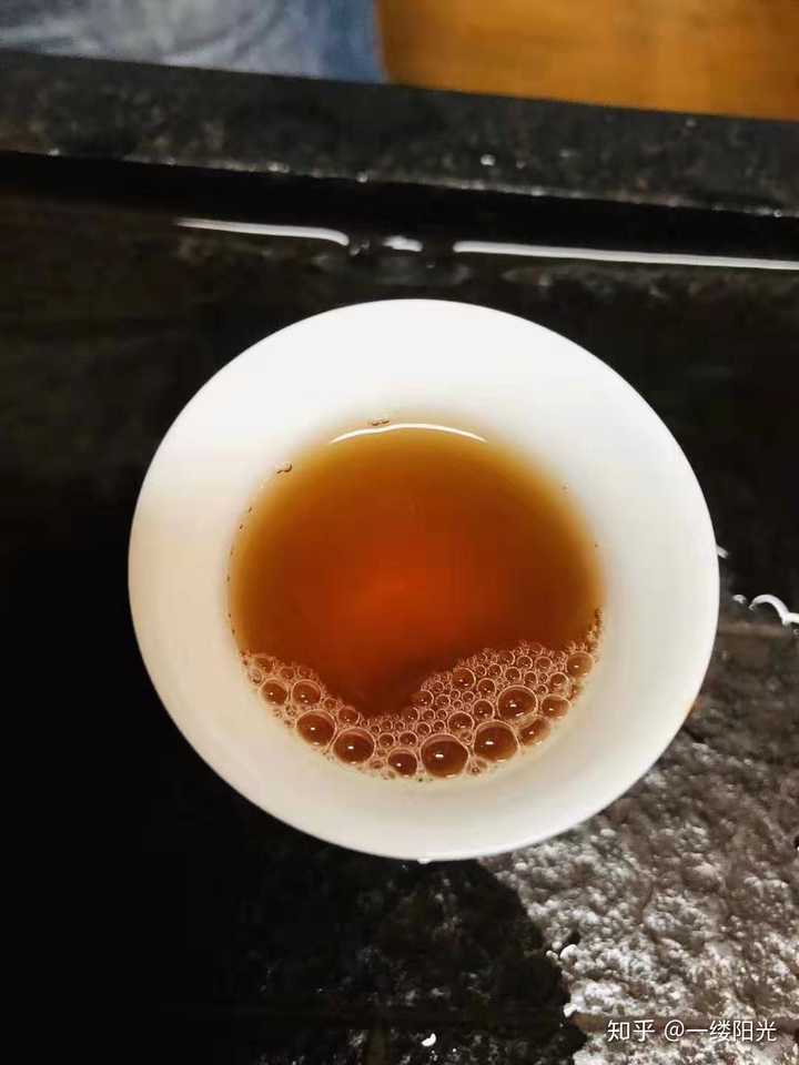 关于泡茶时,浮出得茶叶沫,是不是茶皂素,茶皂素是个什么东西?