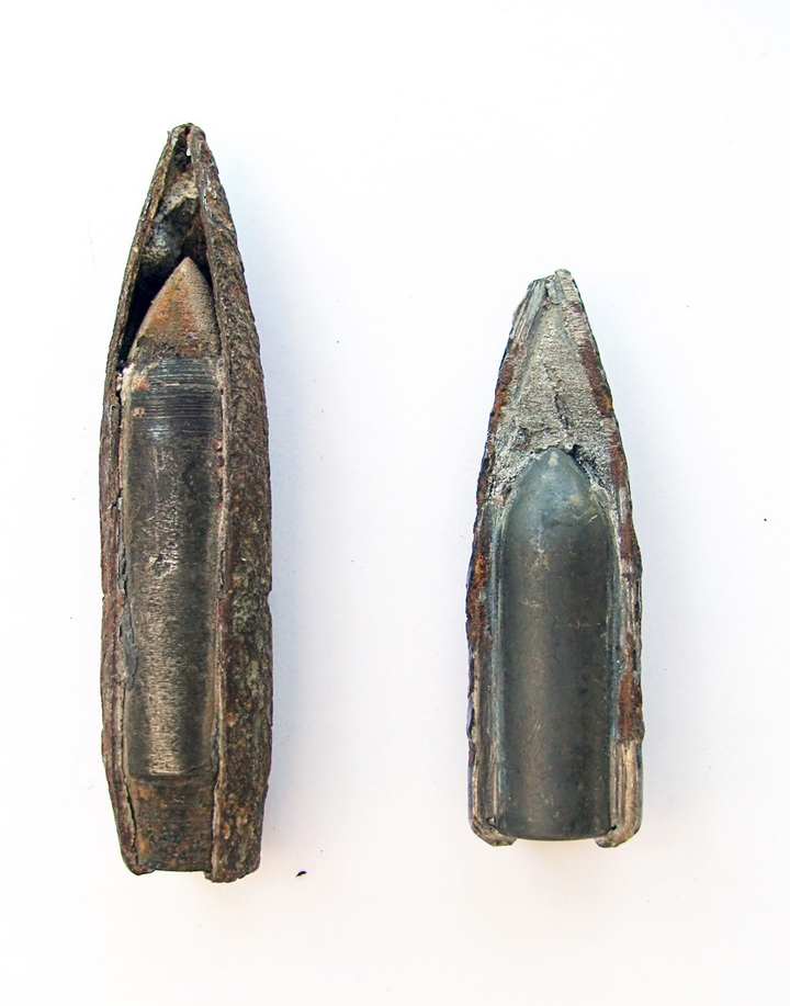 b-32穿甲弹(左)和bs-41钨芯穿甲燃烧弹弹头剖面
