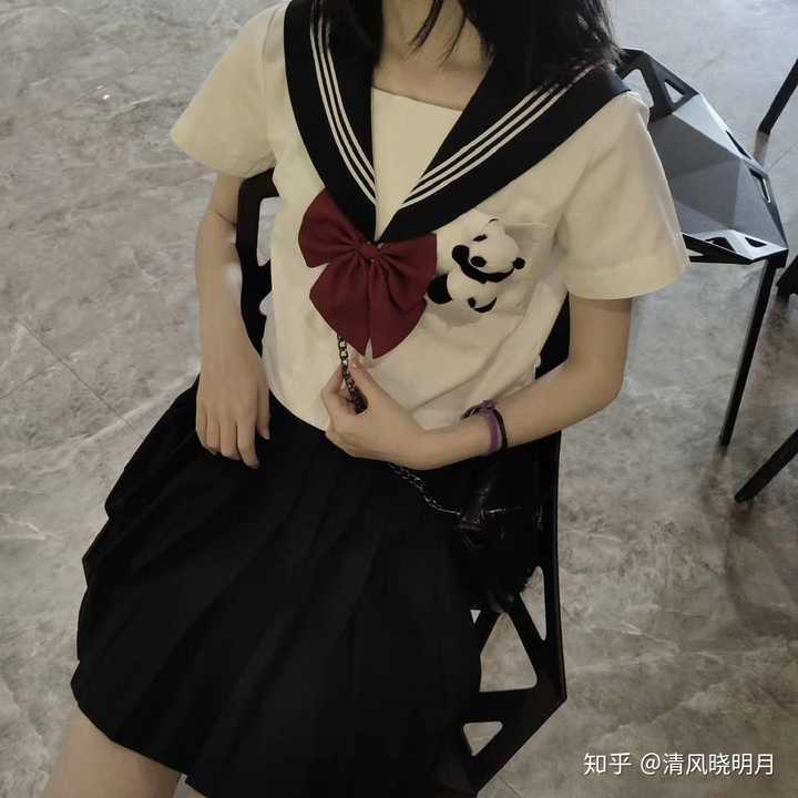 男生如何看待女生穿jk制服?