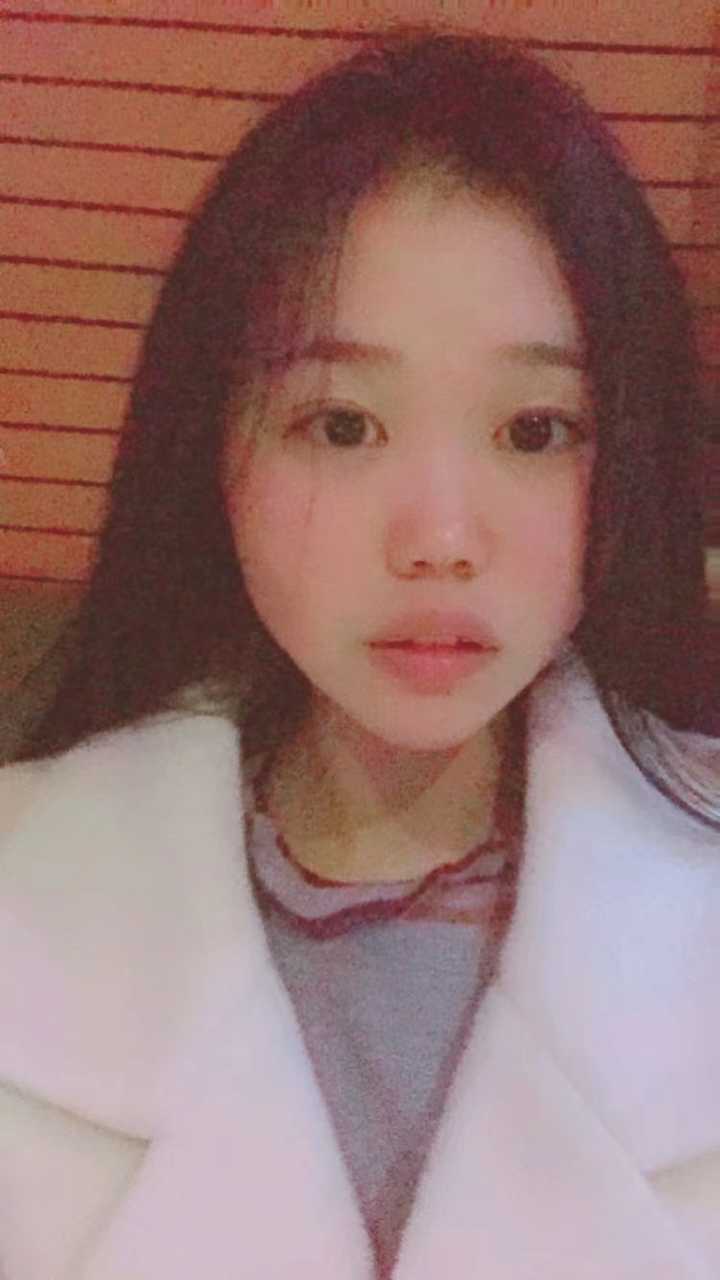 然后成熟的衣服酷酷的感觉驾驭不出来  时长被认为初中生 和未成年