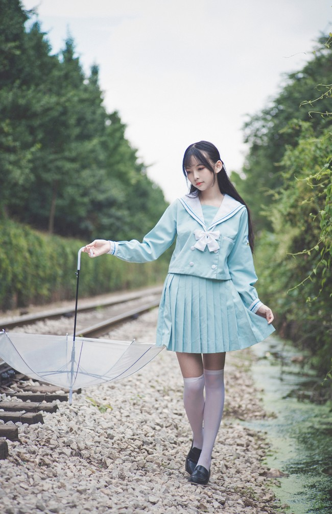 jk=joshi kōsei = じょしこうこうせい,意为女高中生,jk制服就是