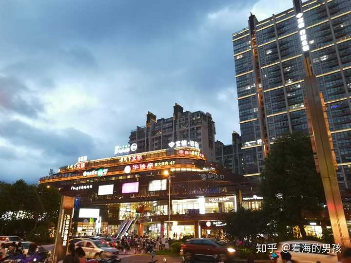 已签约大润发超市,麦当劳,小龙坎火锅等),天茂城市广场(建成招商阶段)