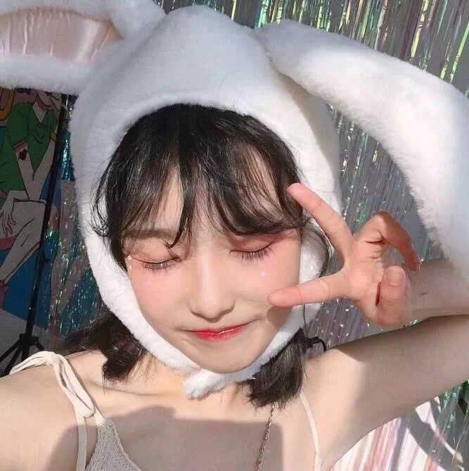 有当当高分经典电子书合集,有微信文案写作课程,有抖音涨粉课程等等等