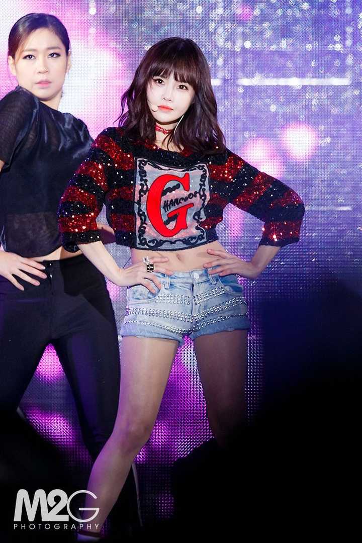 韩国女团成员里,有哪些老大让你以为是maknae,哪些maknae让你以为是