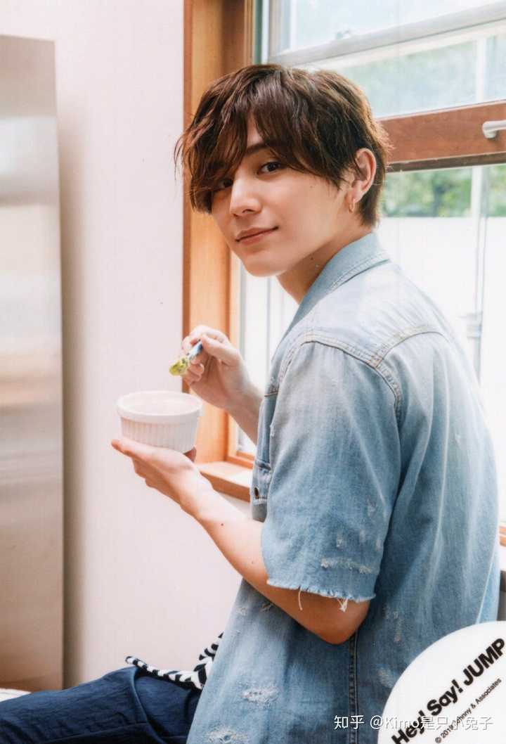 山田凉介 32就不用我多介绍了 吃颜完事了