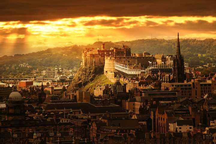苏格兰首都爱丁堡