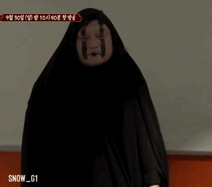 之后都绝地反杀 不过之前的线索都暗示地很明显了 比如油桶天井等等