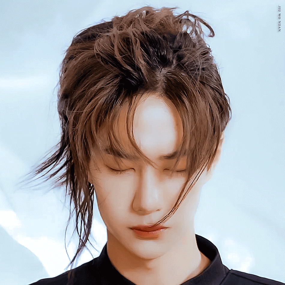 有没有什么肖战和王一博的图可以直接拉本人入坑的……颜狗,看脸,就是