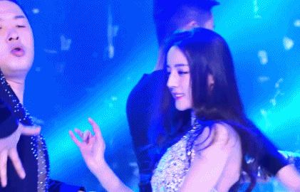 女生疯狂追女明星属于什么心理啊?