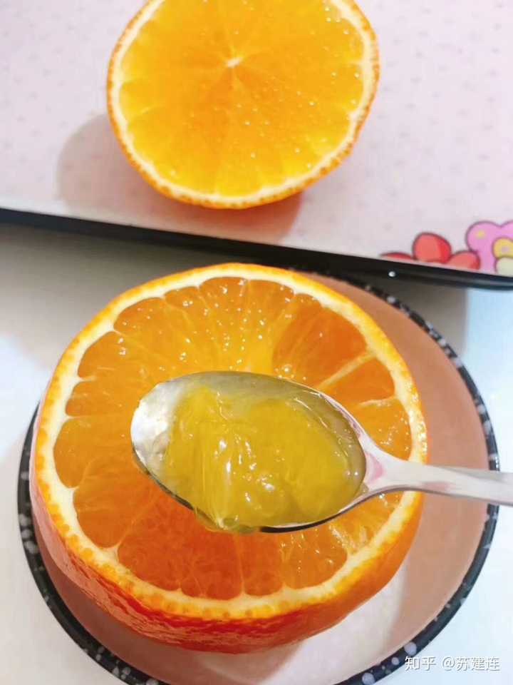 爱媛又叫果冻橙,其实她是像果栋一样的橙子.不想橙也不像橘!