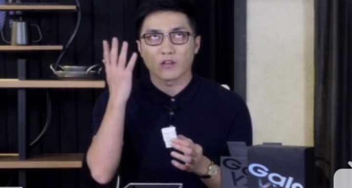 如何评价王自如评测三星 galaxy fold 折叠屏手机的视频,用户希望看到