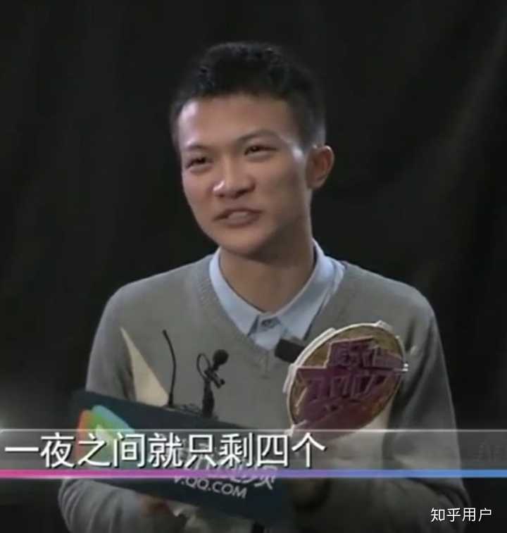 请问周深整容了吗?