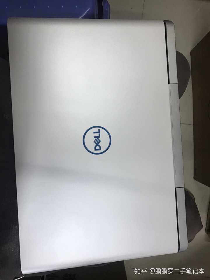 简单说一下感受 外观: 以往的游戏本外观基本没有用白色来做配色,戴尔