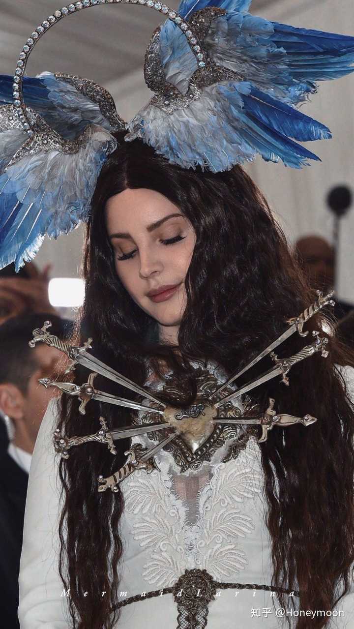 初二就喜欢lana del rey正常吗?