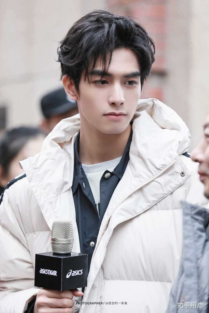 抛开气质光凭长相你认为最帅的男明星是谁?