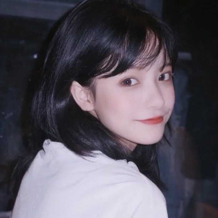 有没有惊艳的头像女头? - 知乎