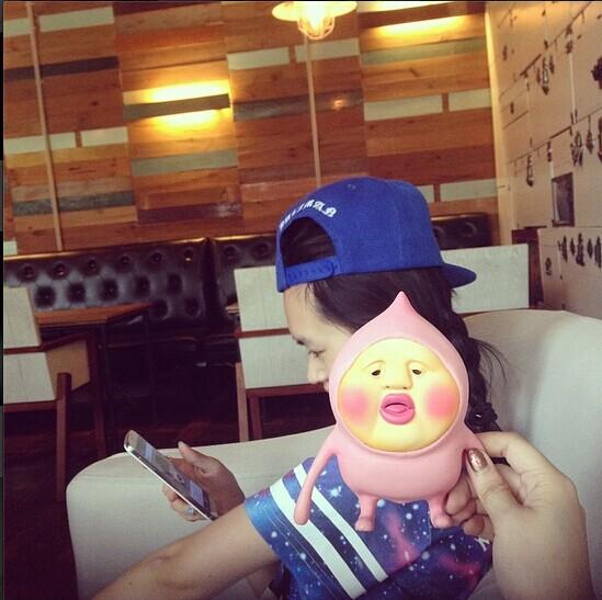 谁知道这是什么牌子的手机【不是问那个屁桃君