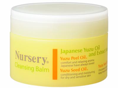 二十岁的经济能力有限的女孩怎样护肤和化妆呢