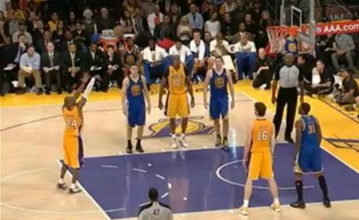 队员只能占据有权占据的位置 以上来自百度百科 也就是说罚球时的站位