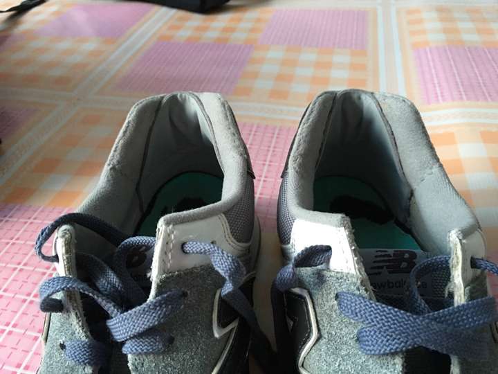 运动鞋后跟内侧总是磨坏怎么办?