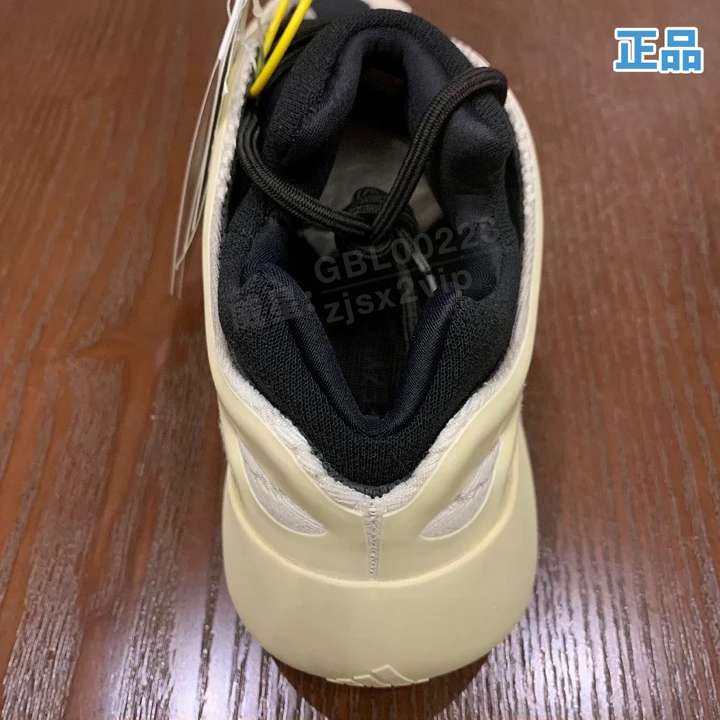 莆田yeezy的微博,yeezy 椰子700v3 奶白配色