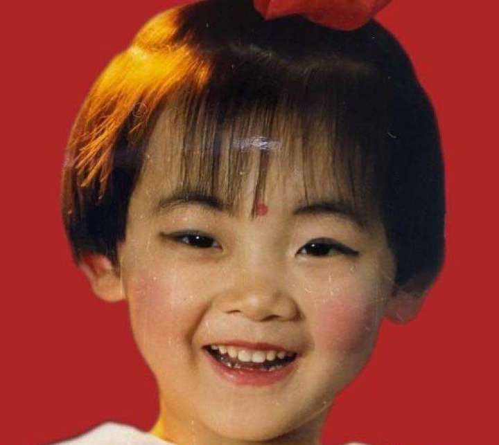 大二时,她出演了由江珊,靳东主演的《谁在说谎》,饰演一名被强奸的