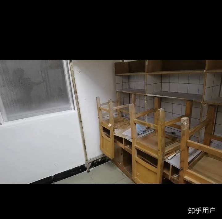 湖北商贸学院的宿舍环境怎么样啊?