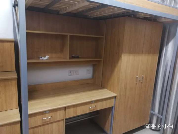 复旦大学的宿舍条件如何?校区内有哪些生活设施?