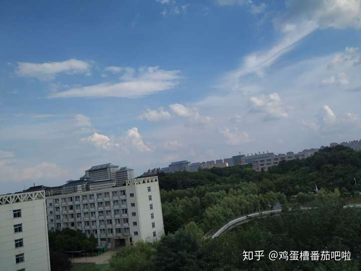 信阳农林学院的宿舍条件如何校区内有哪些生活设施
