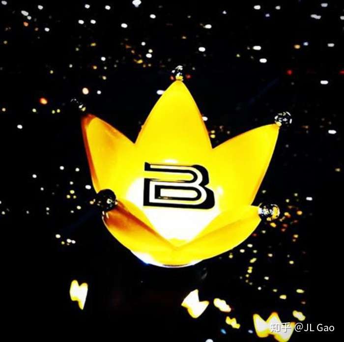 我们来看一下yg所有组合应援棒. bigbang---皇冠灯