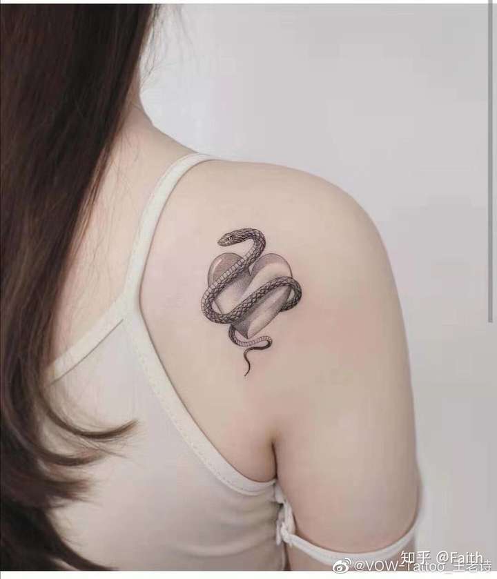 有哪些关于蛇,好看的纹身?