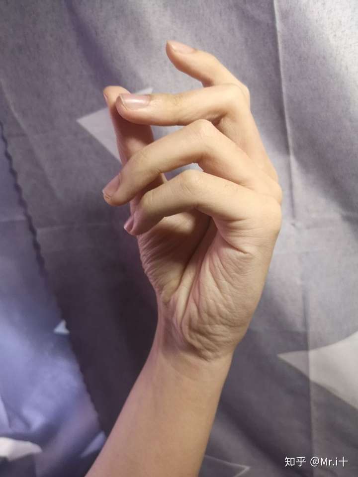 胖胖的男生拥有一双小胖手是什么体验