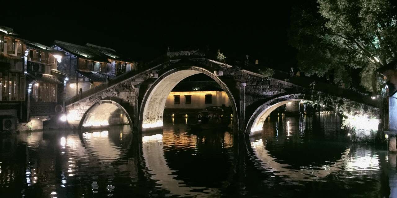洛十八