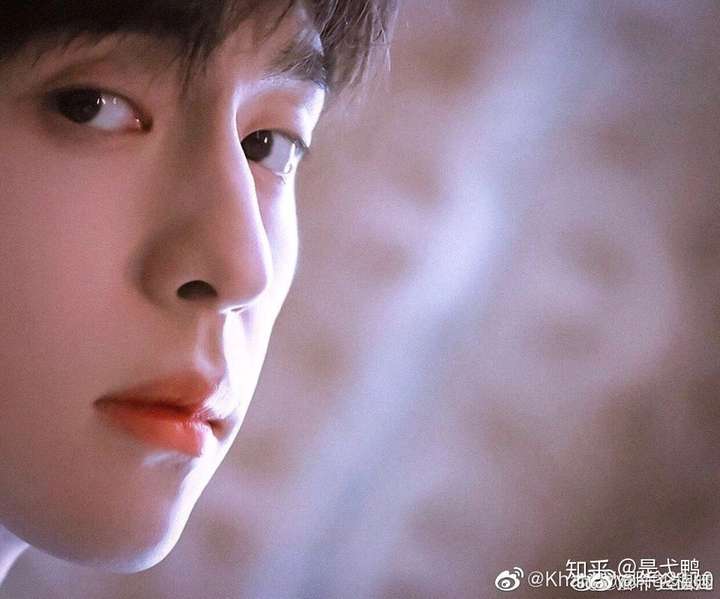 有没有哪些颜值一眼万年的明星?