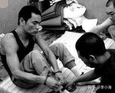 80年代中国第一大黑帮东北乔四到底有多牛