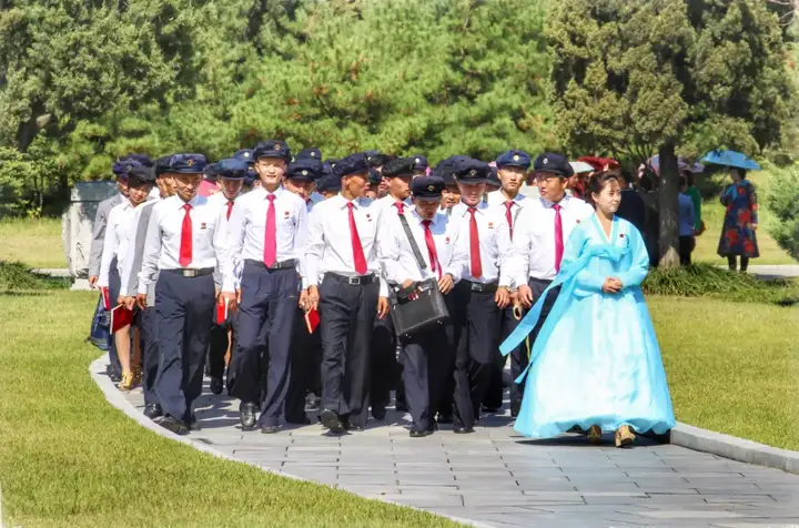 朝鲜人很少离婚，上名牌大学的多是富家子弟