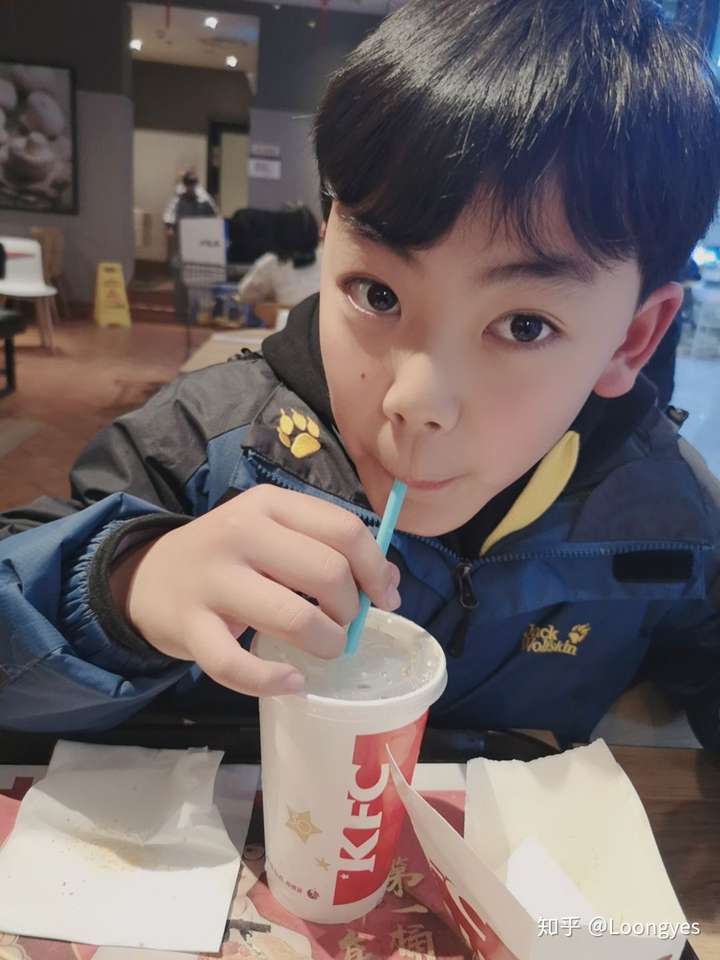 今年11岁 哈哈哈哈 从小就帅到大