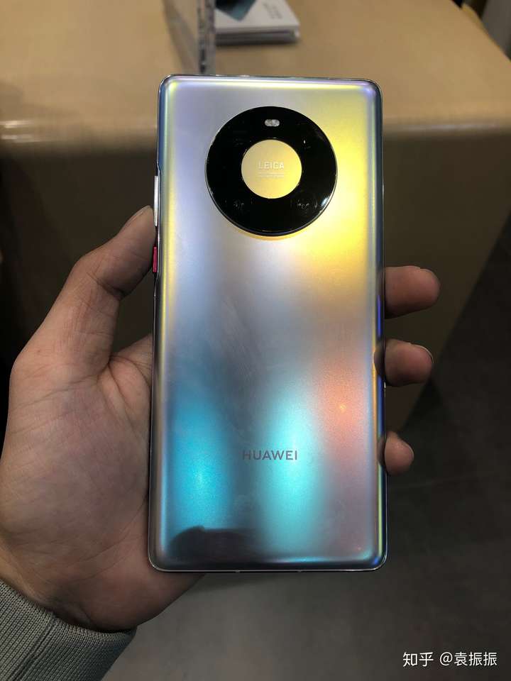 mate40pro 银色 袁振振 的视频  · 1291 播放