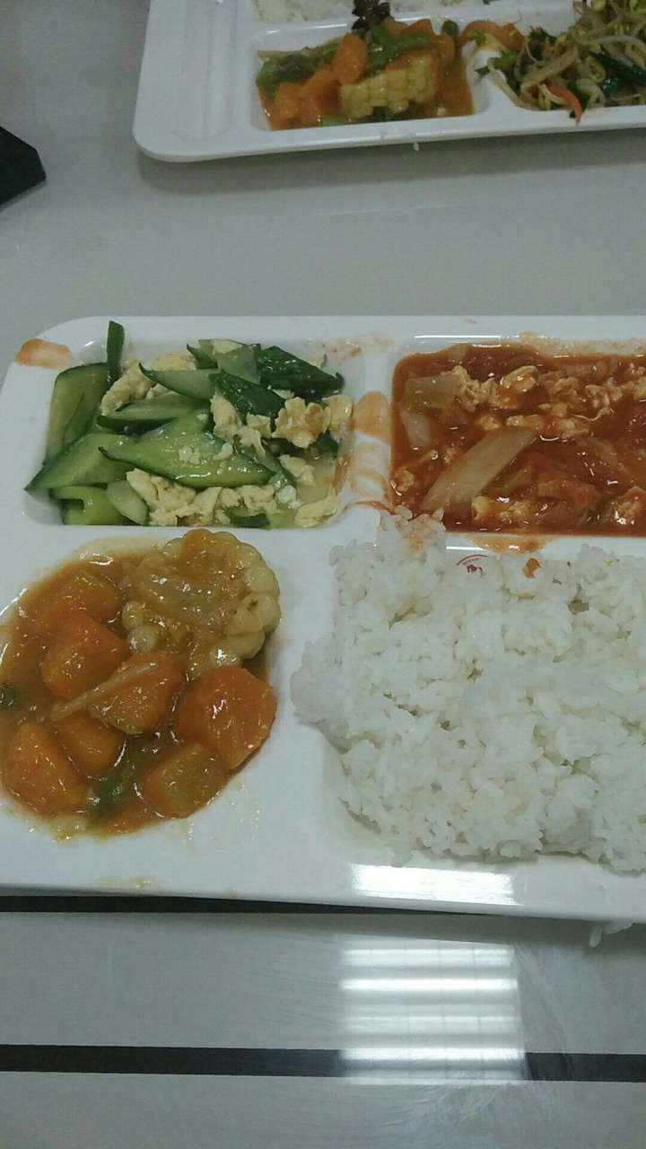 晒一张食堂六元套餐
