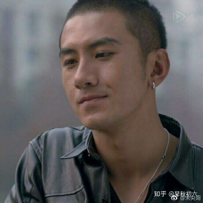 《雪域雄鹰》荣宁,他真是我看过第一个 素颜 寸头还这么好看的男演员