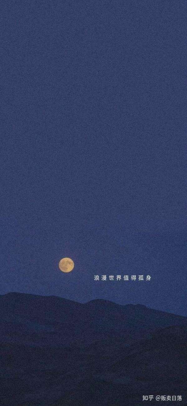 这是最近收藏着的一些壁纸 主要是简约复古风,我很喜欢那种模糊的颗粒
