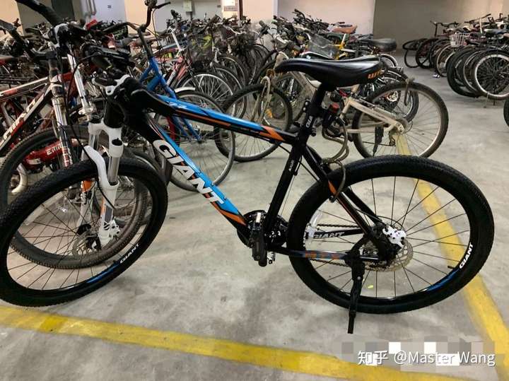 参考一周之内分别帮室友入手的三辆山地车 1,美利达duke600,1050(室友