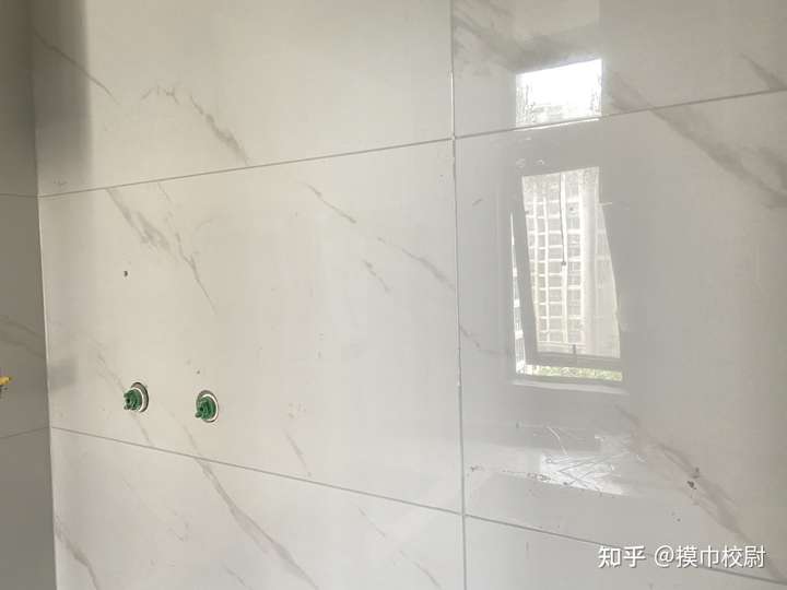 爵士白瓷砖搭闪亮银美缝怎么样?