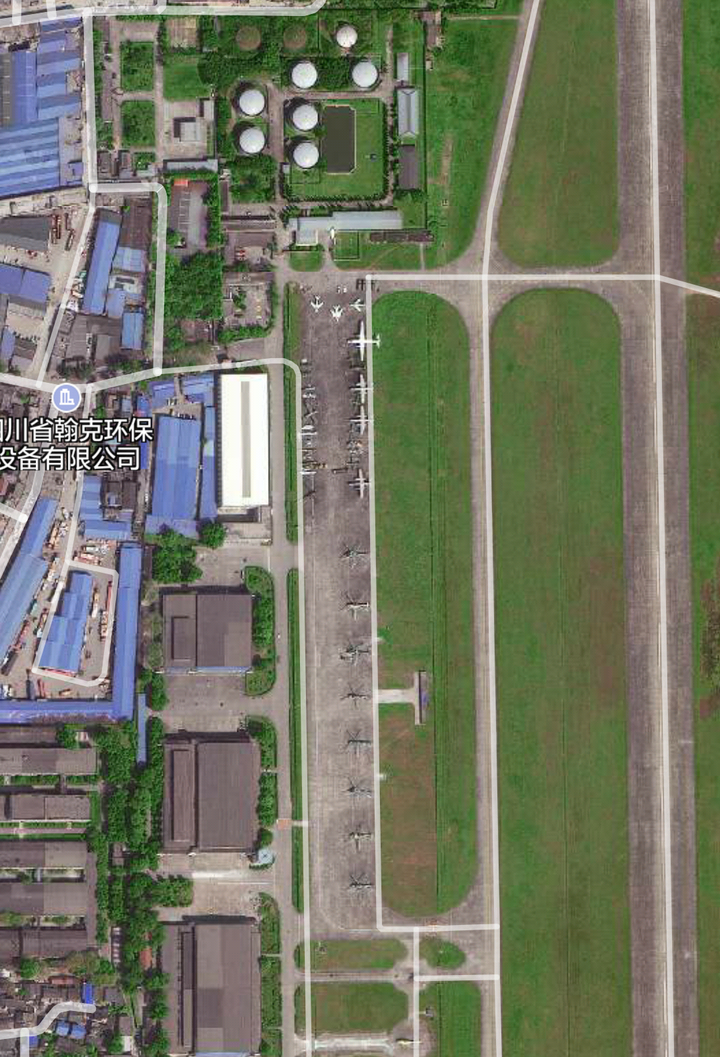 三,成都温江机场 军迷们最熟悉的机场,也被称为黄天坝机场或132机场.