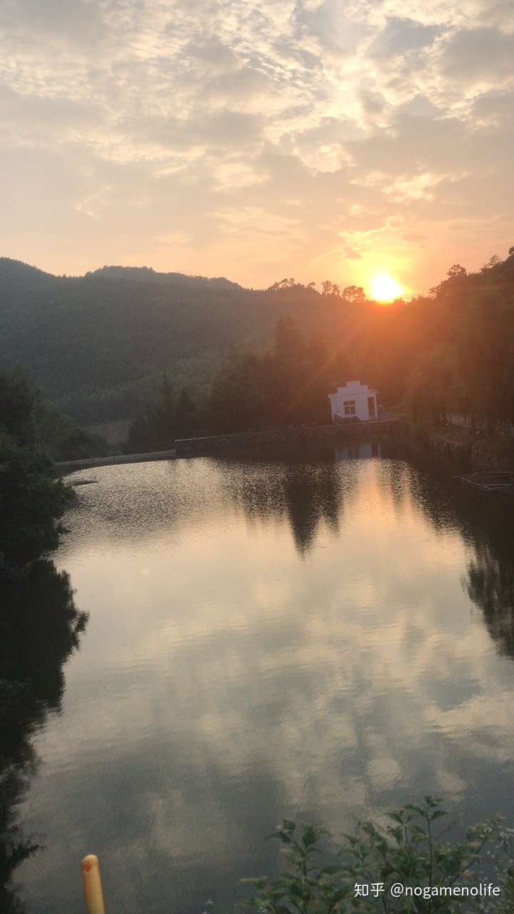 你的手机里有哪些自己拍的真实的风景照?