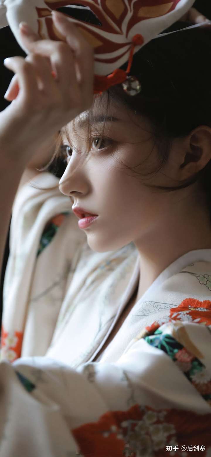 有哪些搜集高级感美女壁纸的app?