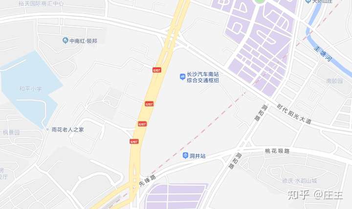 但是,长株潭城际洞井站就在汽车南站旁边.