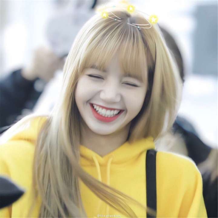 有没有blackpink lisa可以当头像的照片?